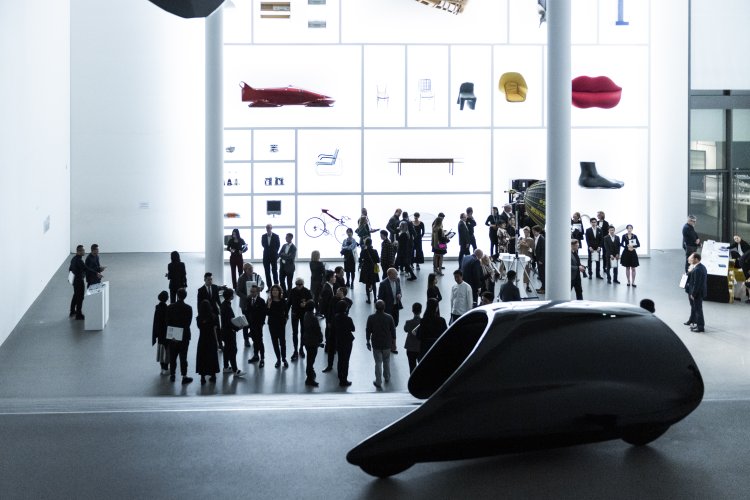 Impressionen der Preisverleihung der Iconic Awards 2019: Die ikonische Architektur der Pinakothek der Moderne München bietet den feierlichen Rahmen.