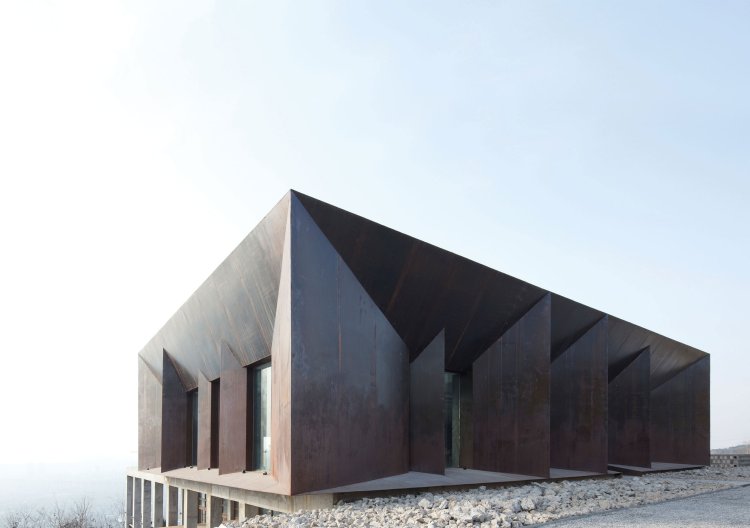 White Deer Plain von  GuangZhou Huiyimingcheng Architectural Design
